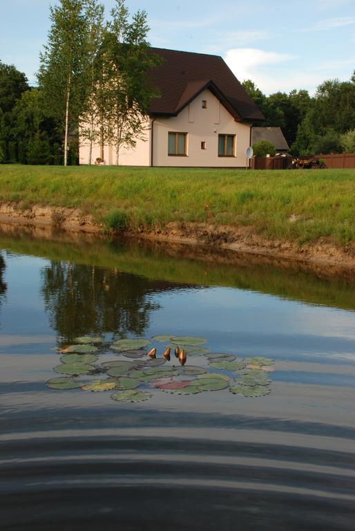 Brivdienu Maja Riekstnieki Plieņciems Exterior foto